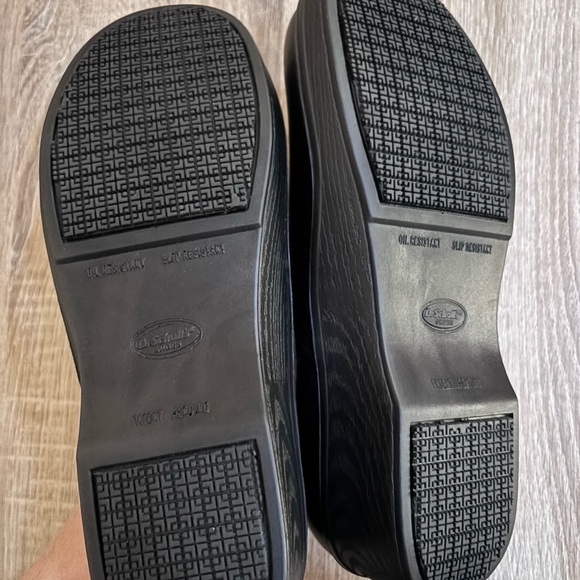 Dr. Scholl's WORK Black Mules - Size 10 - Picture 6 of 7